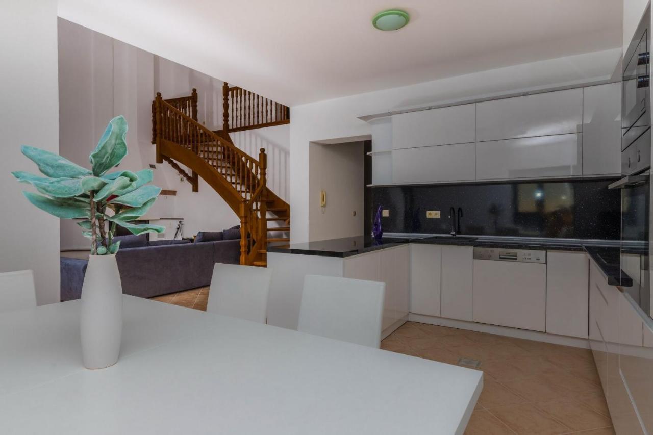 Vila Sani Crikvenica Apartment Exterior photo